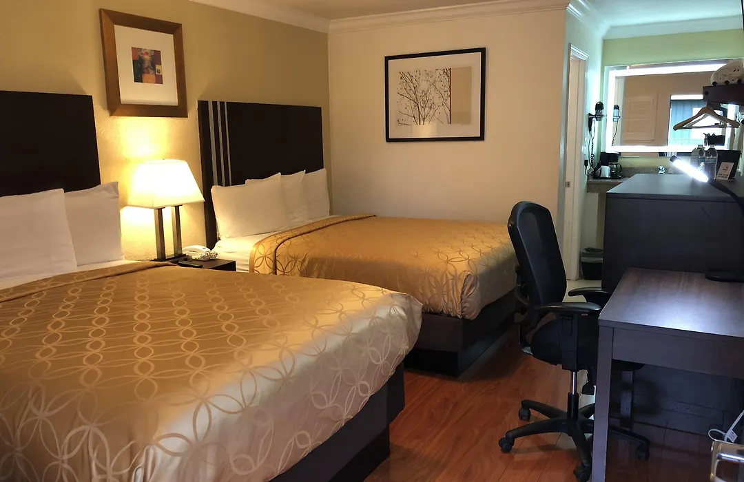 Lombard Plaza Motel-1