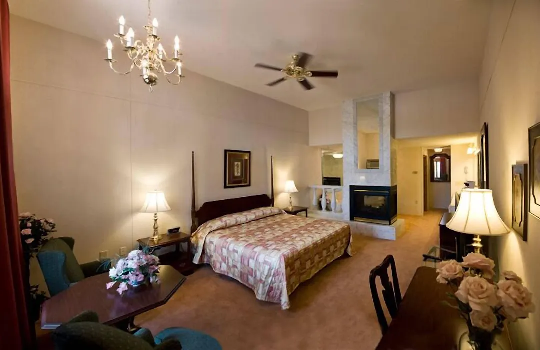 Lockport Inn And Suites-1
