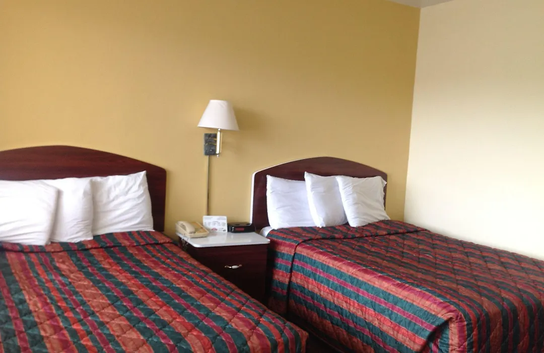 Economy Inn Okeechobee-1