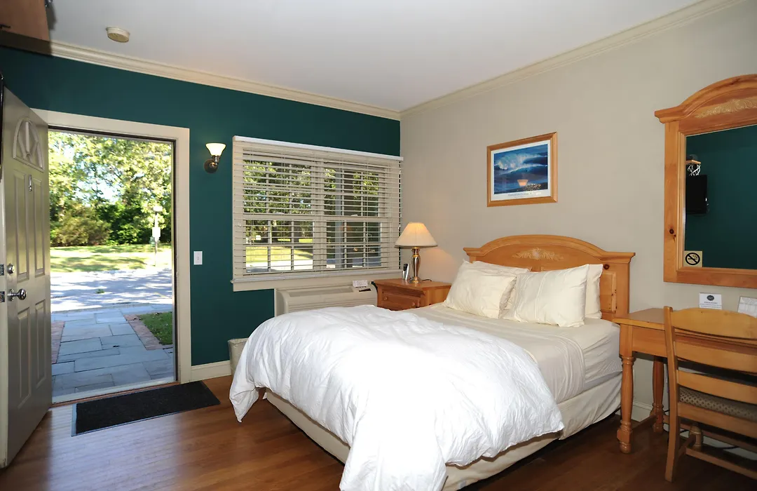 Southampton Long Island Hotel-1