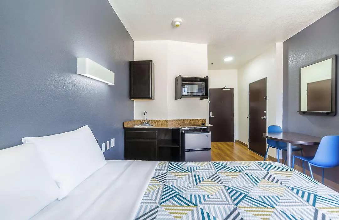 Motel 6-Laredo, Tx - Airport-1