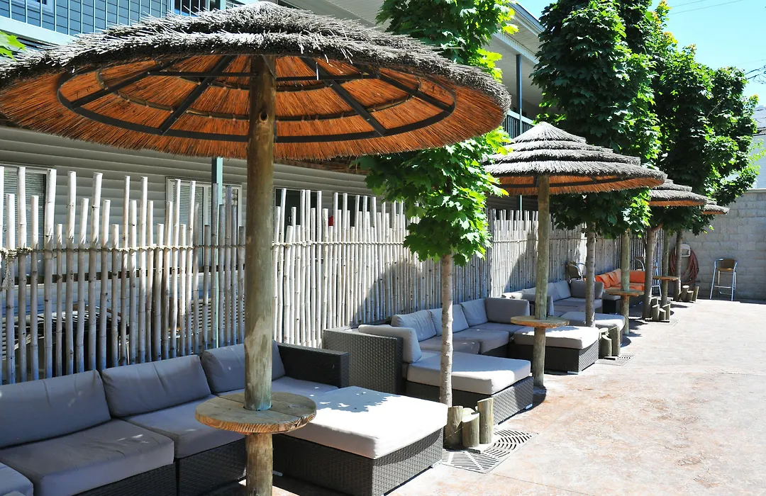 Commodore Resort-1