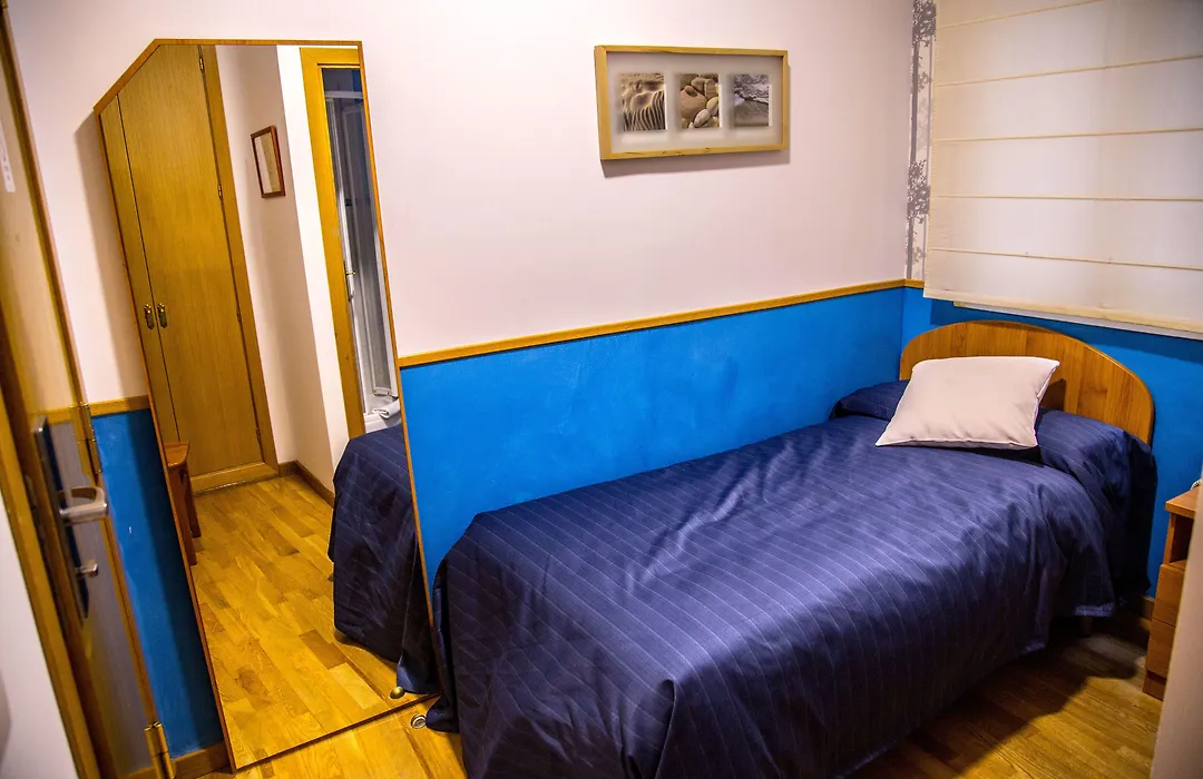 Hostal Montaloya-1