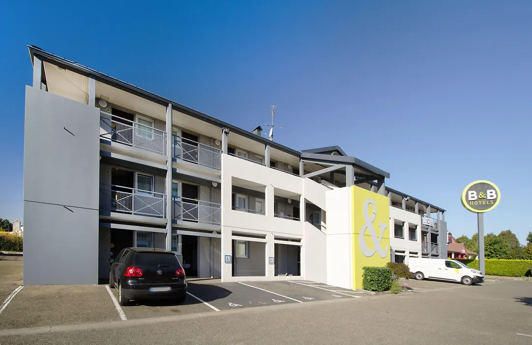 B&B HOTEL CHARTRES Le Forum-1