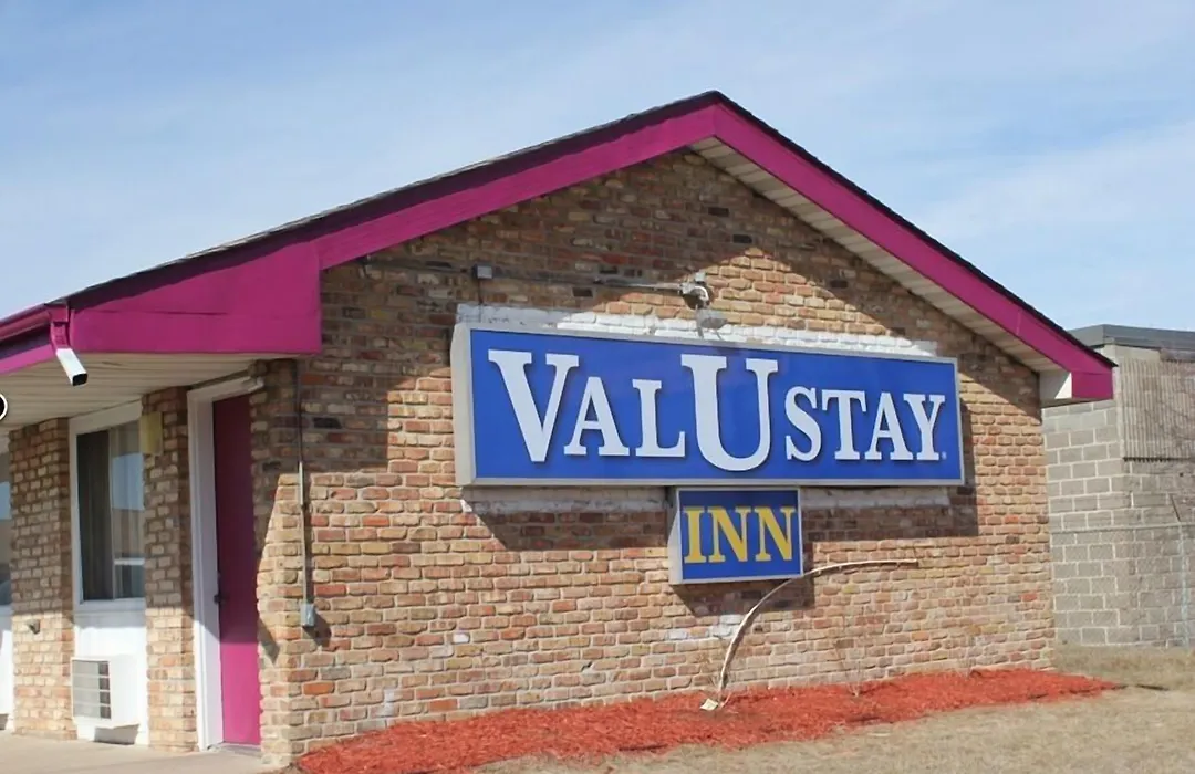Valustay Inn Shakopee-1