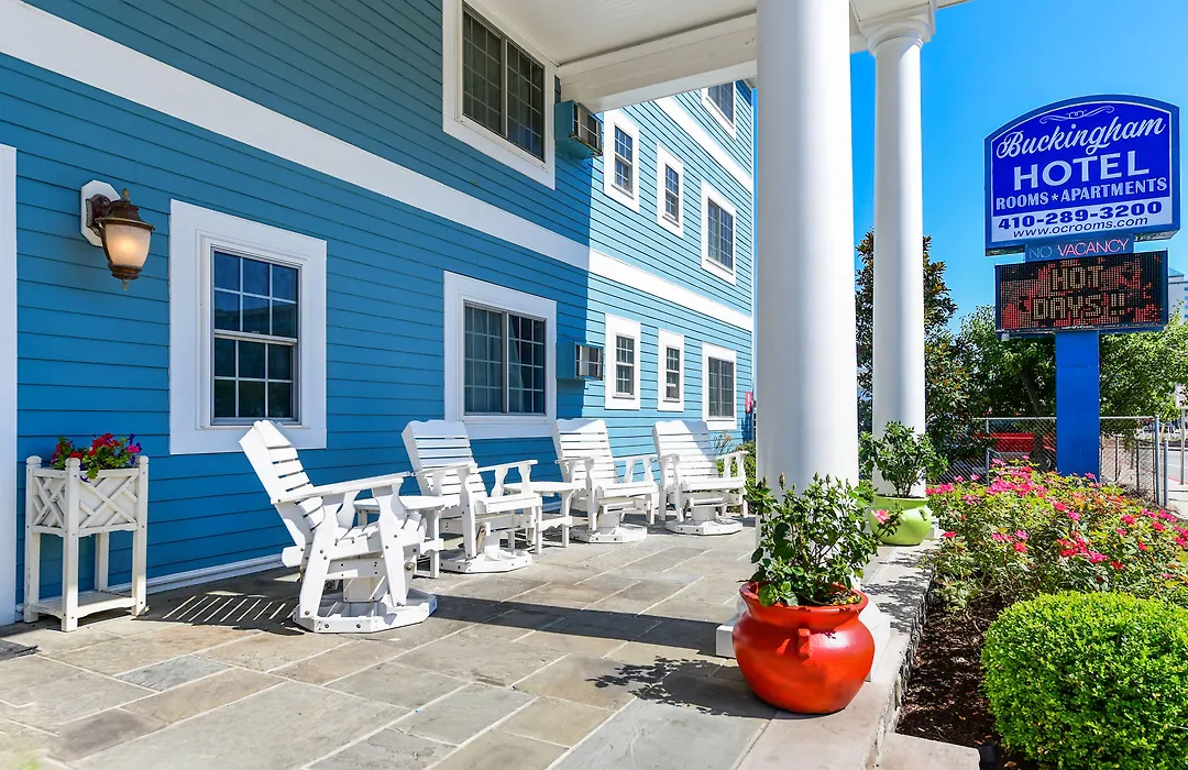 Commander Beach House Hotel-1