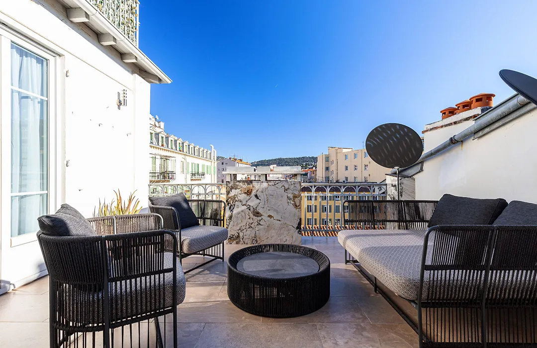 Le Dortoir Boutique Suites-1