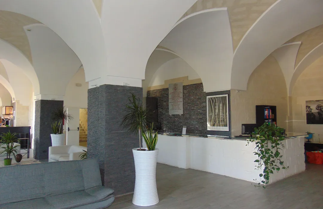 Oasis Park Hotel-1