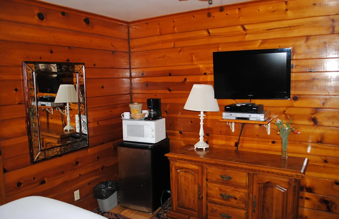 Daunts Albatross Motel-1