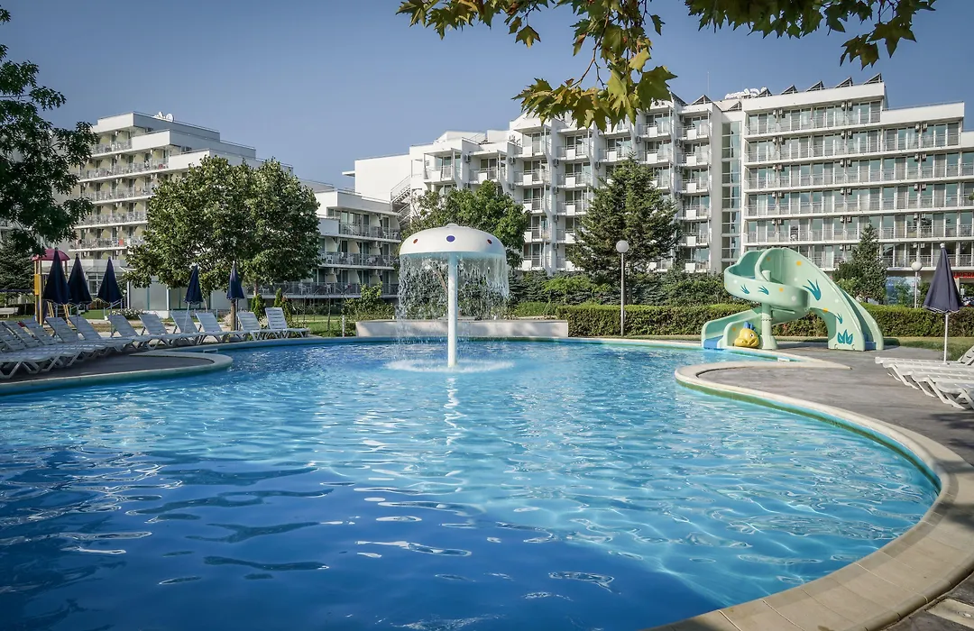 Hotel Sandy Beach-1