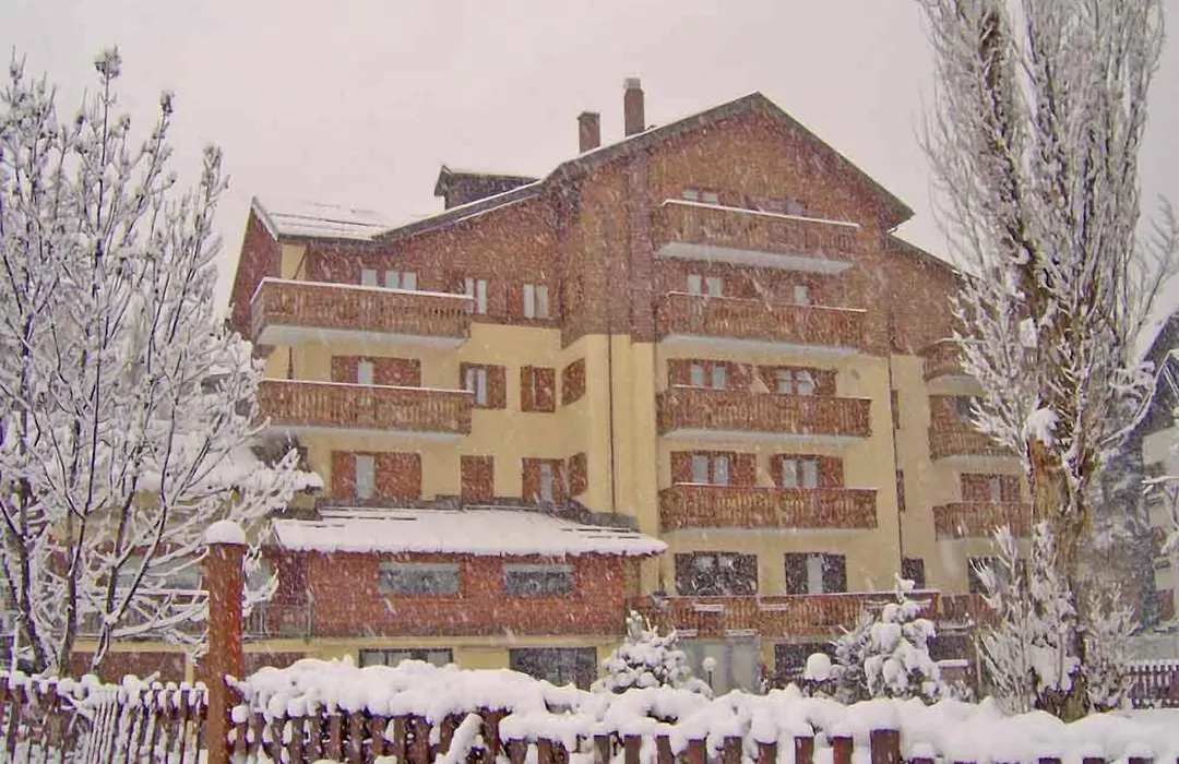 Hotel Bucaneve-1