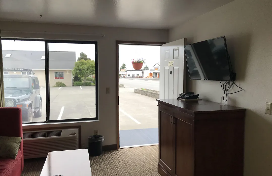 Sundowner Motel Sequim-1