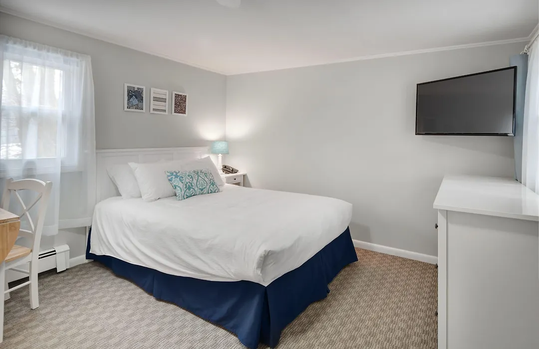 Kittery Inn & Suites-1