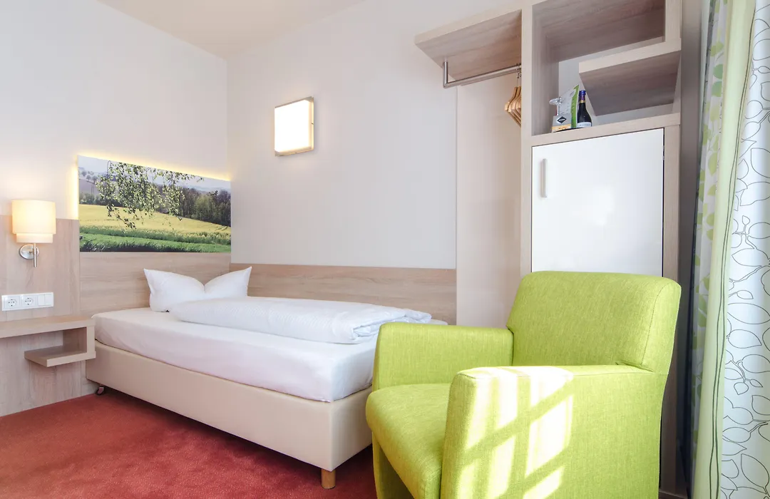 Garden Hotel-1