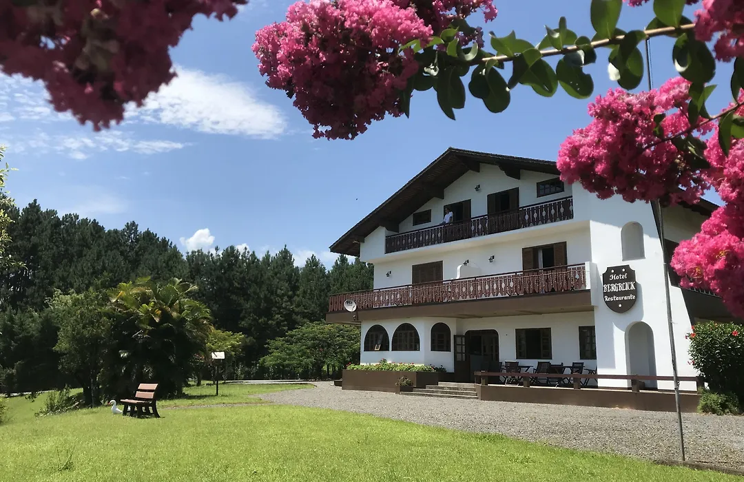 Hotel Bergblick-1