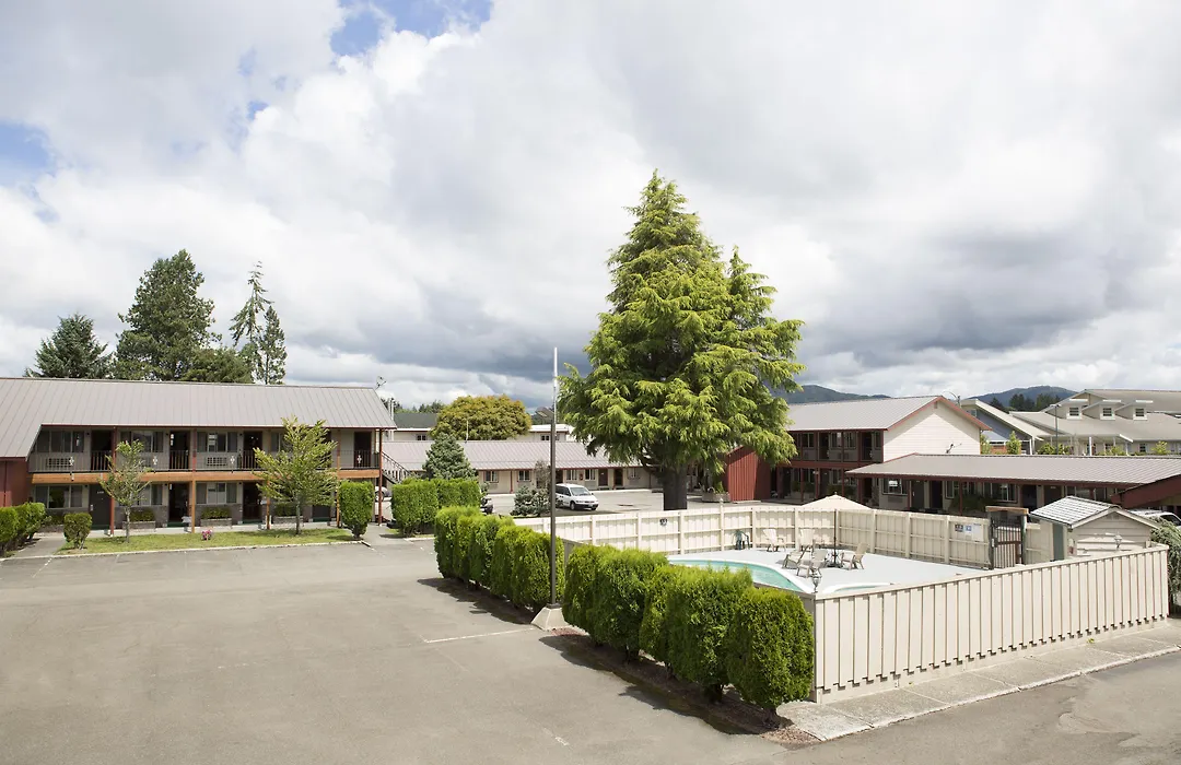 Forks Motel-1