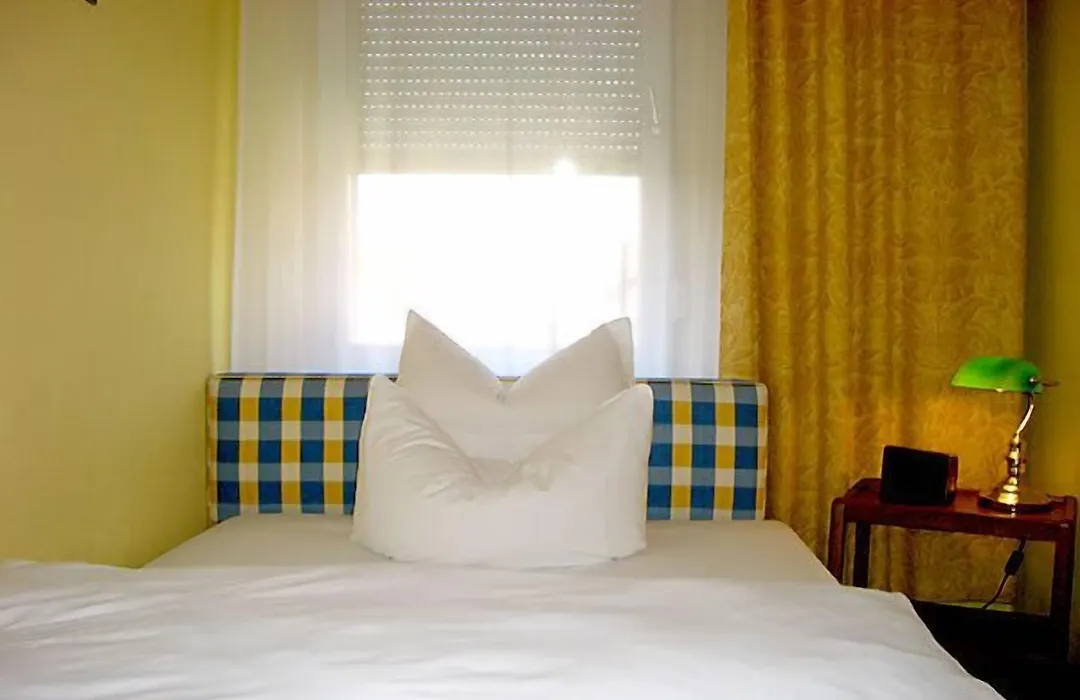 Hotel Neustadt-1