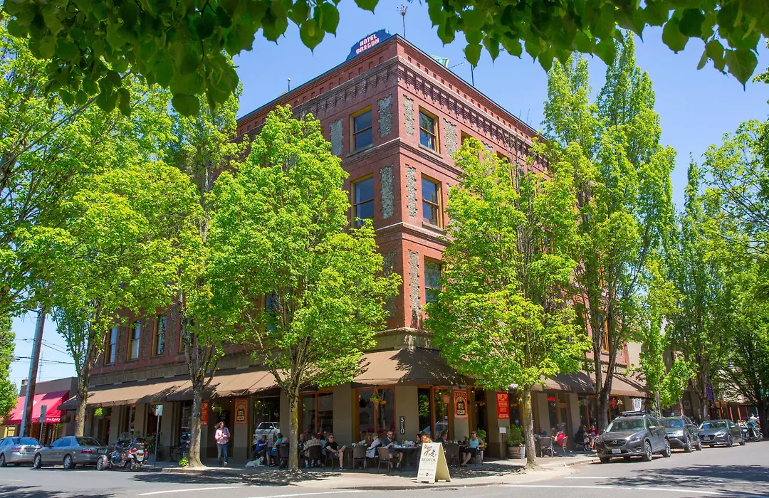 Mcmenamins Hotel Oregon-1