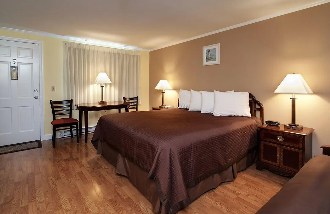 Cape Cod Harbor House Inn-1