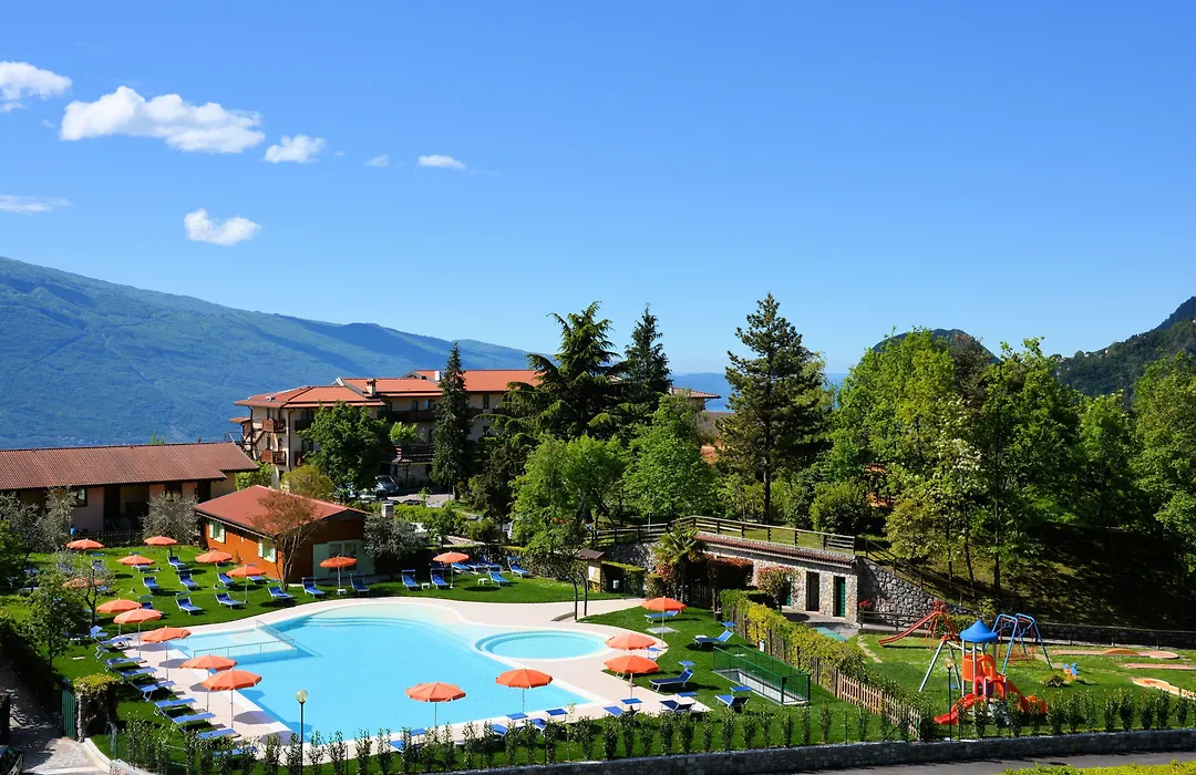 Hotel Pineta Campi-1