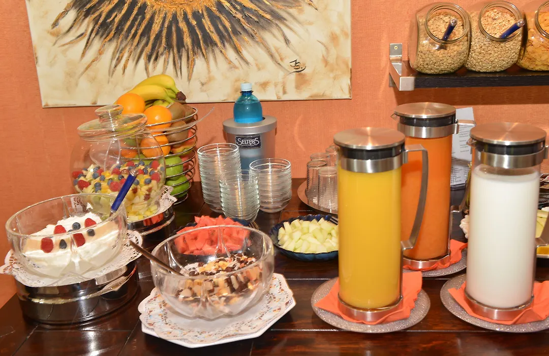 Alpha Hotel Garni-1