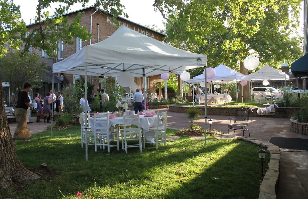 The Hotel Limpia-1