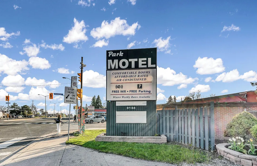 Park Motel-1