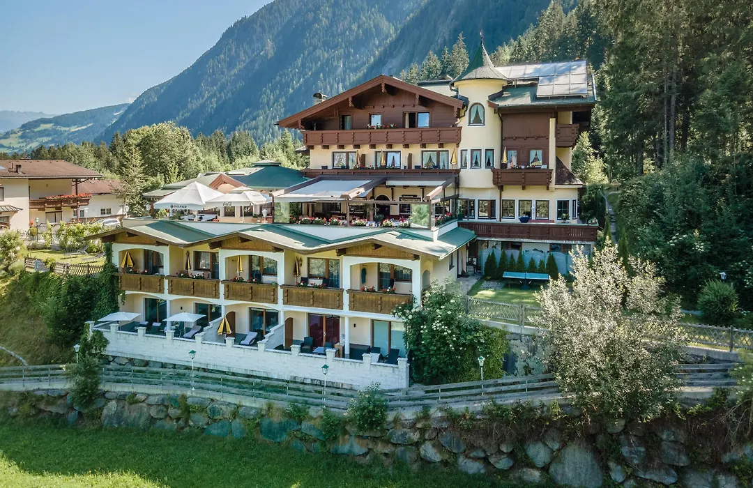 Hotel Laendenhof Superior-1