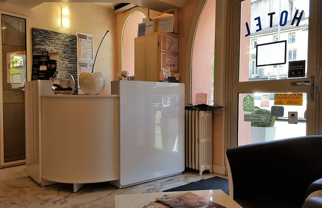 Contact Hotel Le Provence-1
