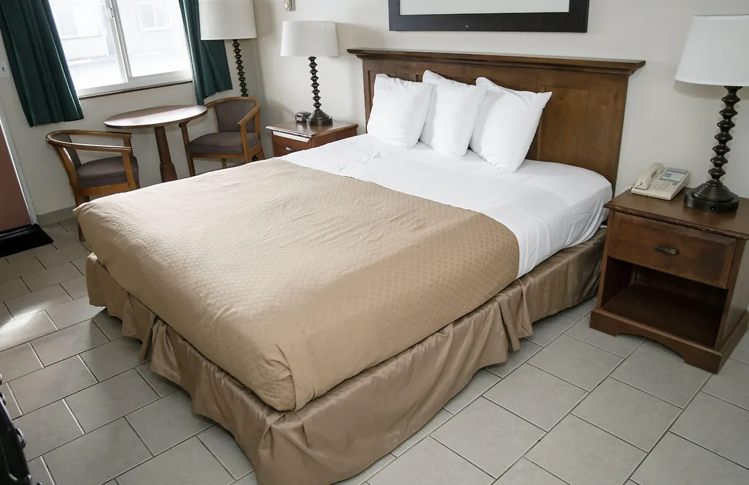 Pacific Inn-1