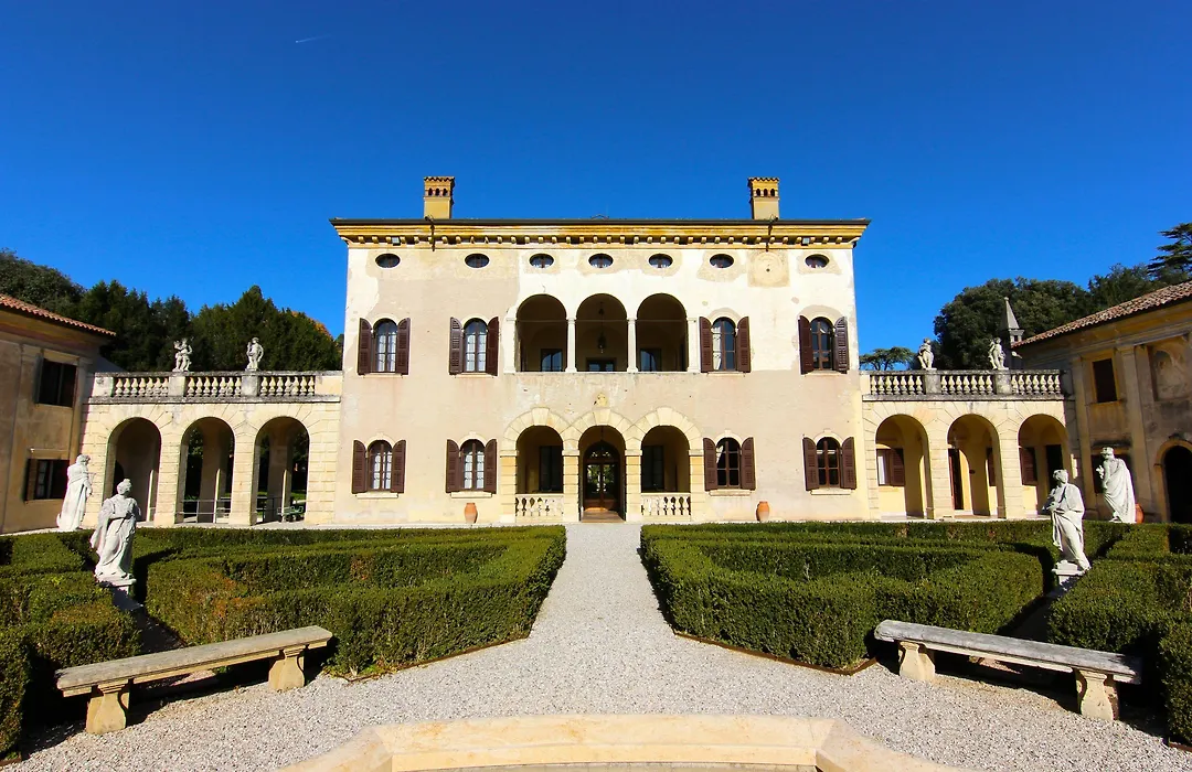 Hotel Villa Giona-1