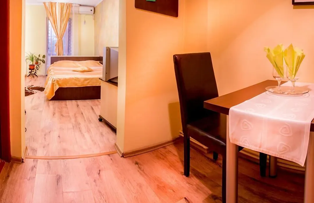 Hotel Eos-1