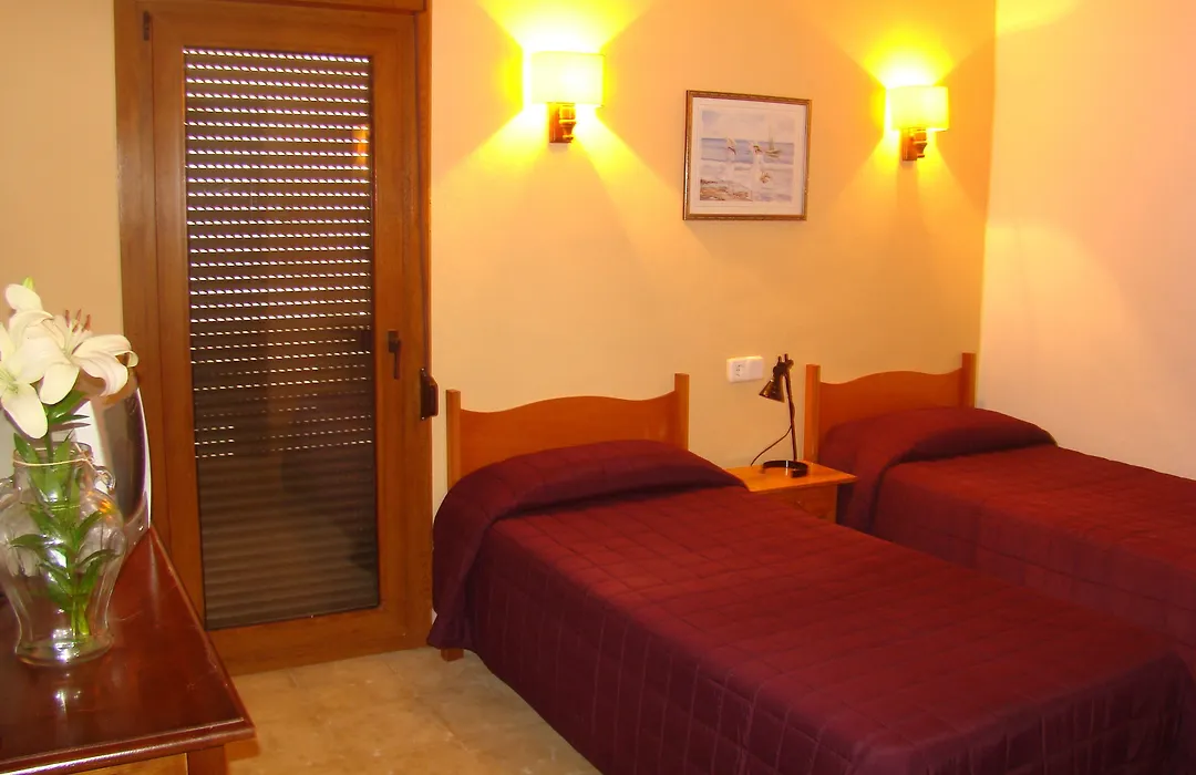 Residencia Santiago Mallorca-1