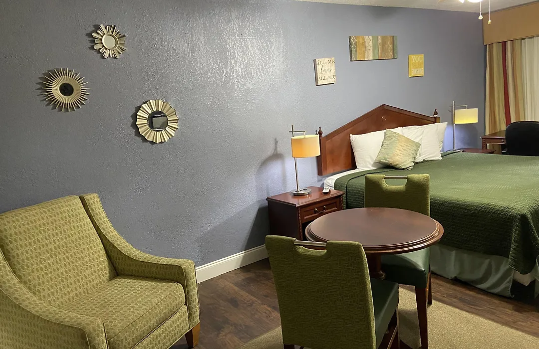 Delux Inn-1