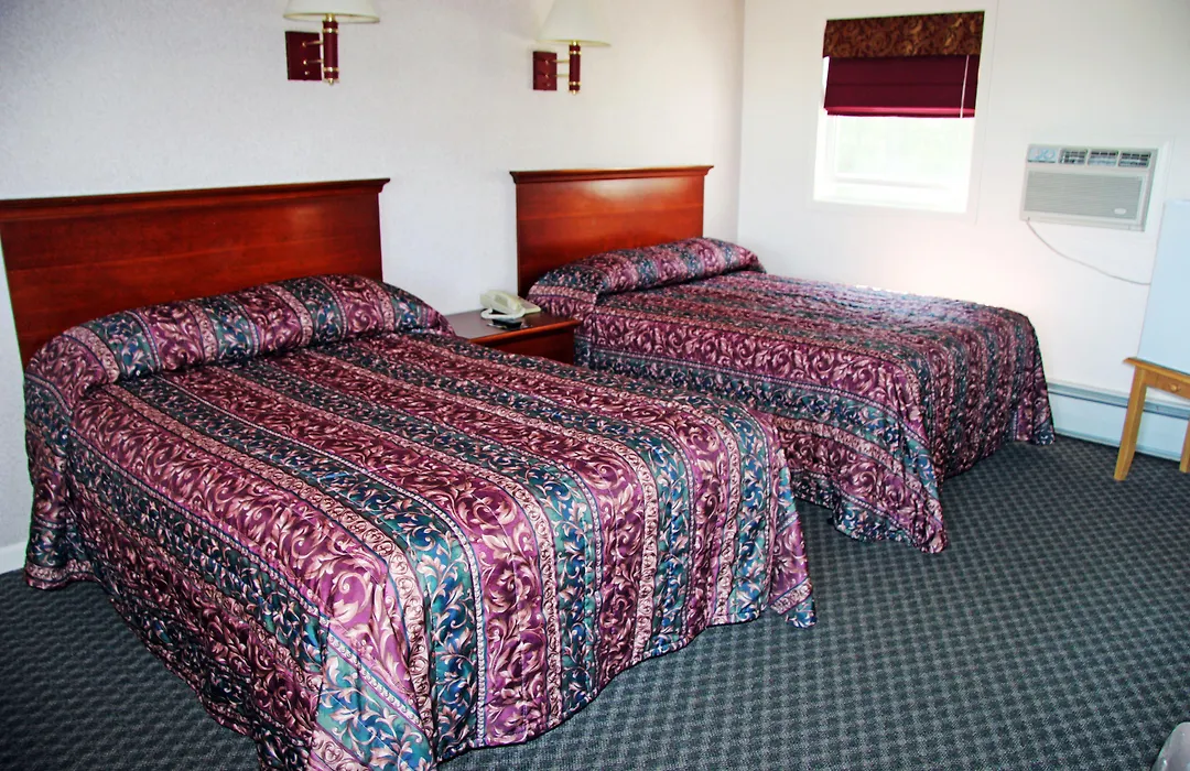 Potsdam Inn-1