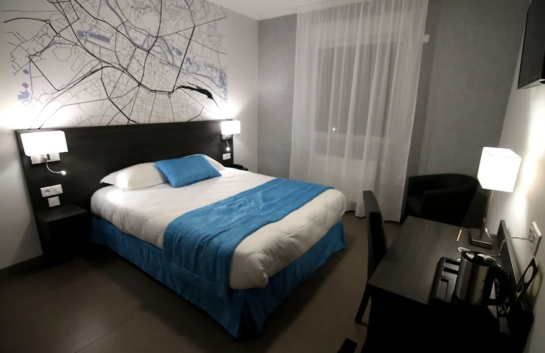 Logis Hotel - La Chambre D'Amiens-1
