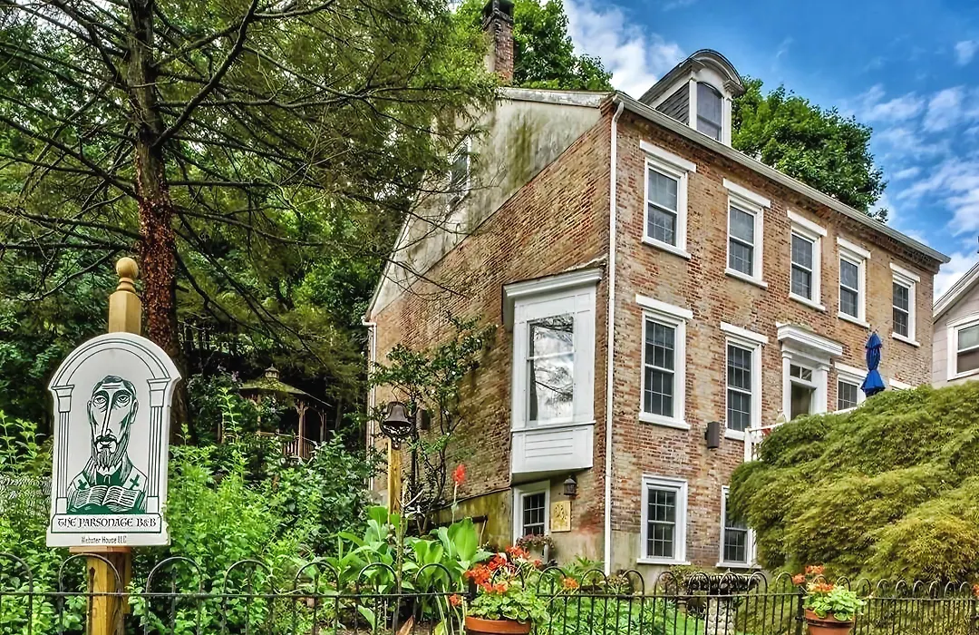 The Dolon House Bed & Breakfast!-1