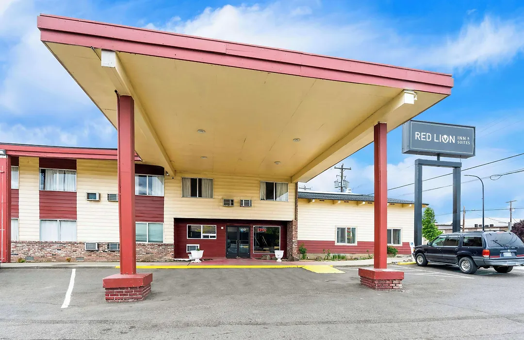 Red Lion Inn & Suites Yakima-1