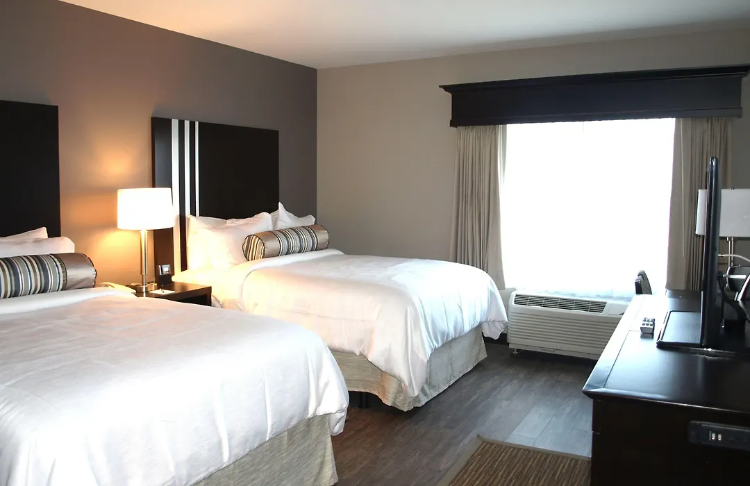 Hotel At Batavia Downs-1