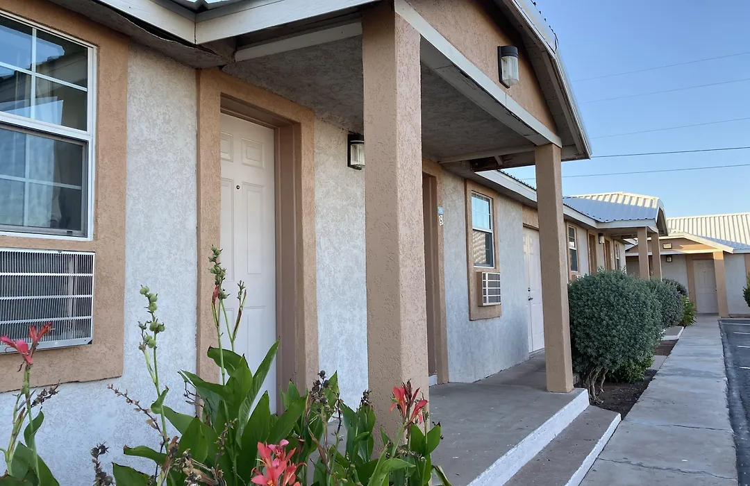 Desert Inn-1
