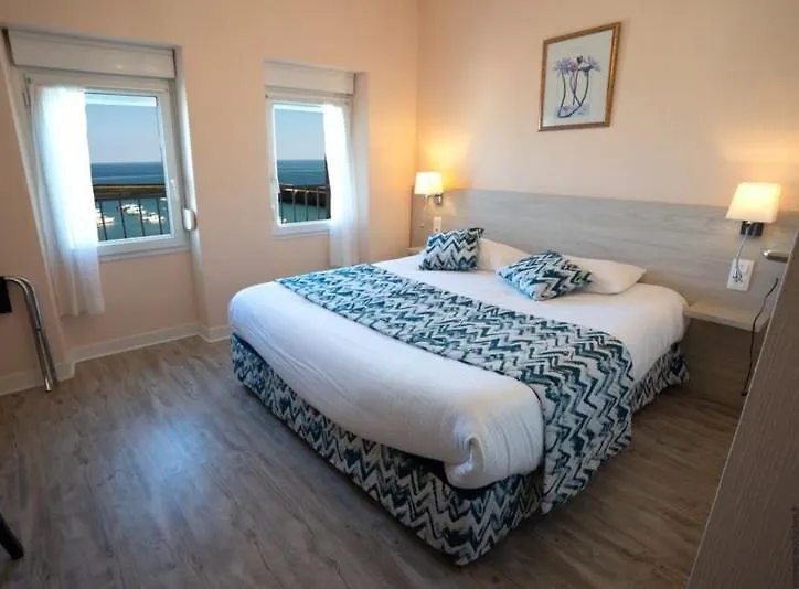 Hotel De La Mer-1