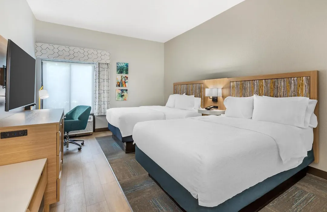 Hampton Inn Fort Myers-Airport & I-75-1