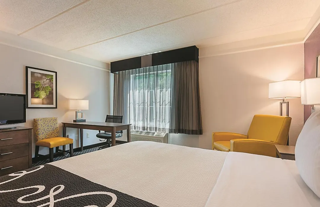 La Quinta By Wyndham Atlanta Alpharetta-1