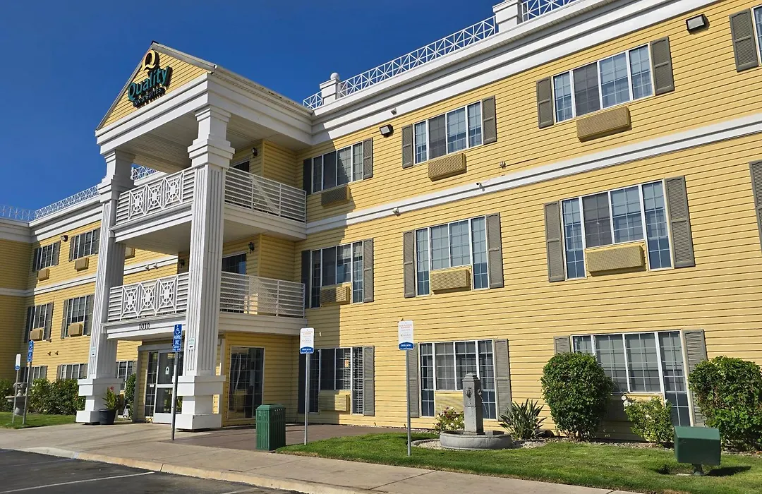 Quality Inn & Suites Tulare-1