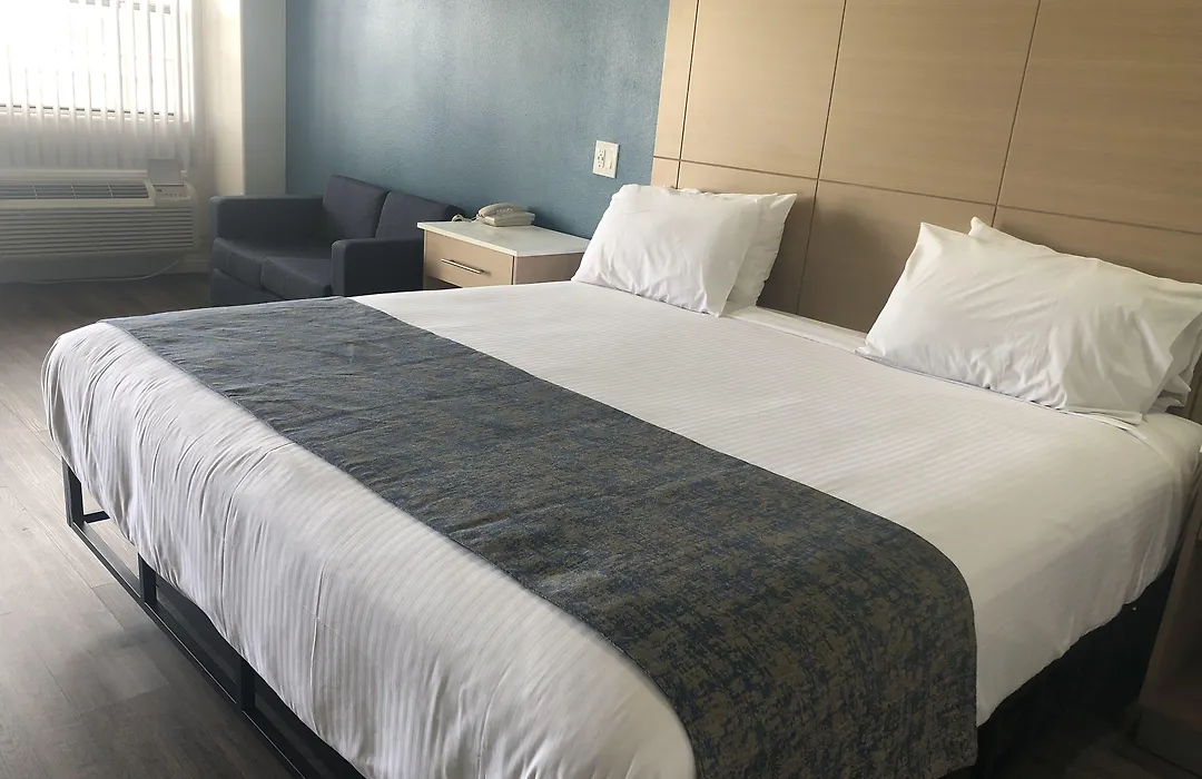 Cali Inn-1