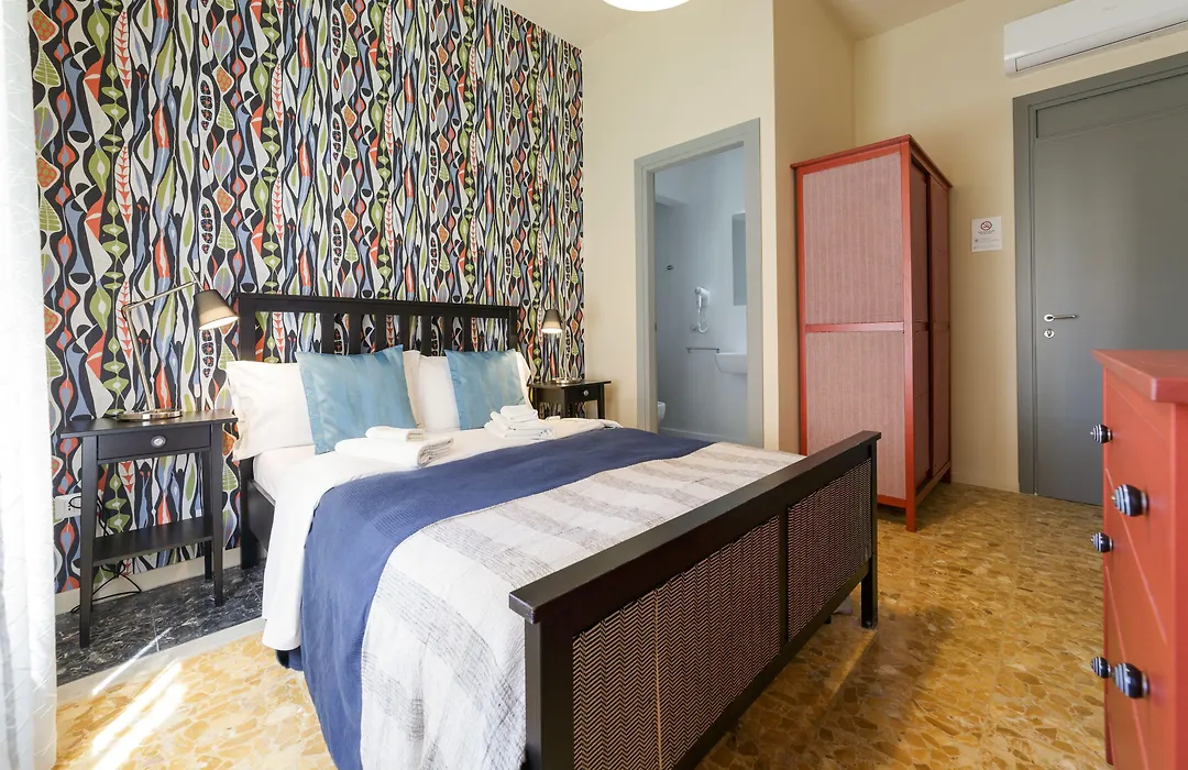 Budget Rooms Cagliari-1