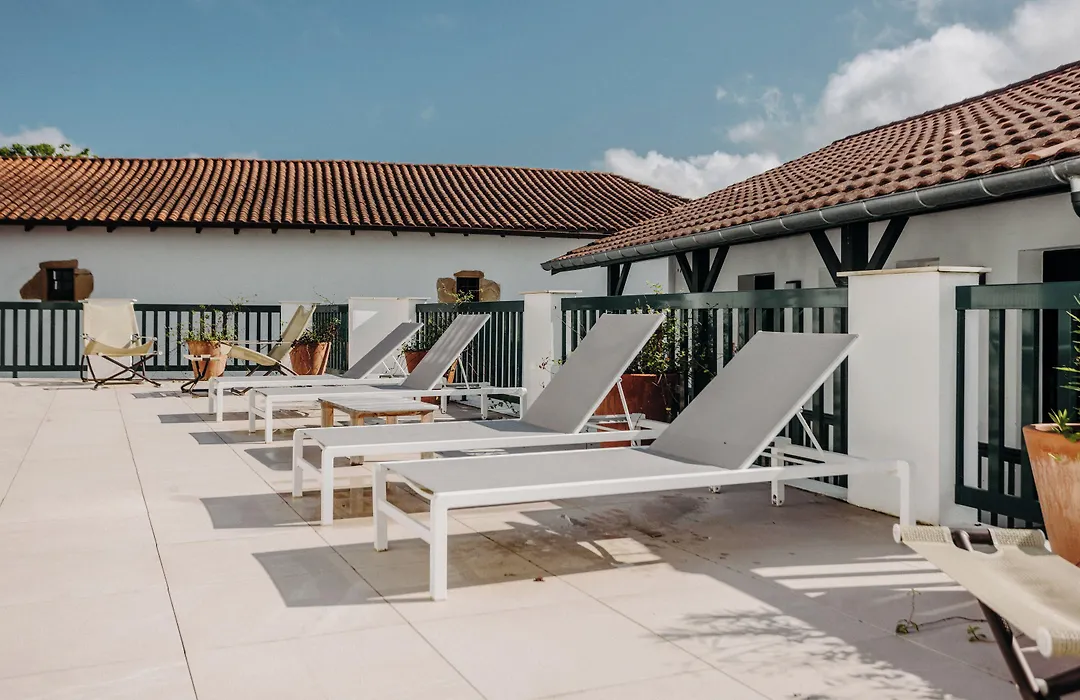 Hotel Mendionde-1
