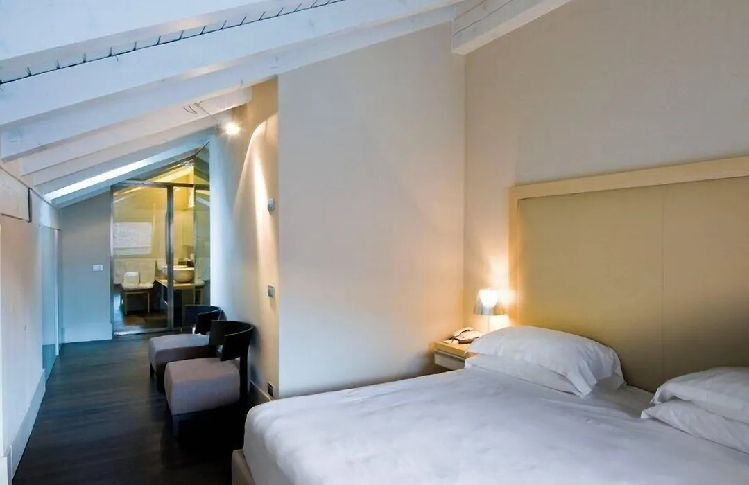 Active Hotel-1