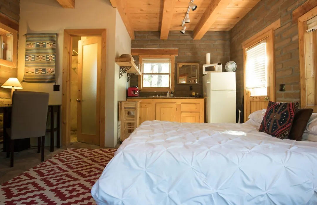 Pueblo Canyon Inn-1