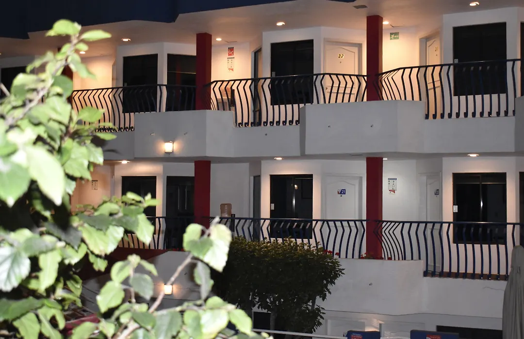 Hotel Mediterraneo-1